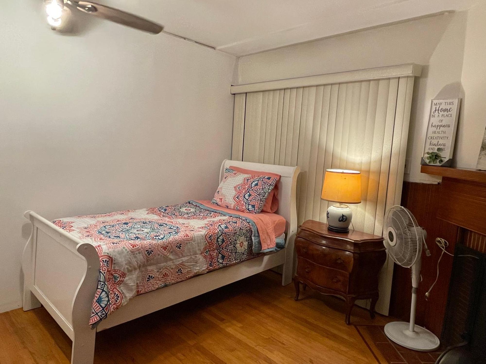 Rooms In Monterey Park Ca Экстерьер фото