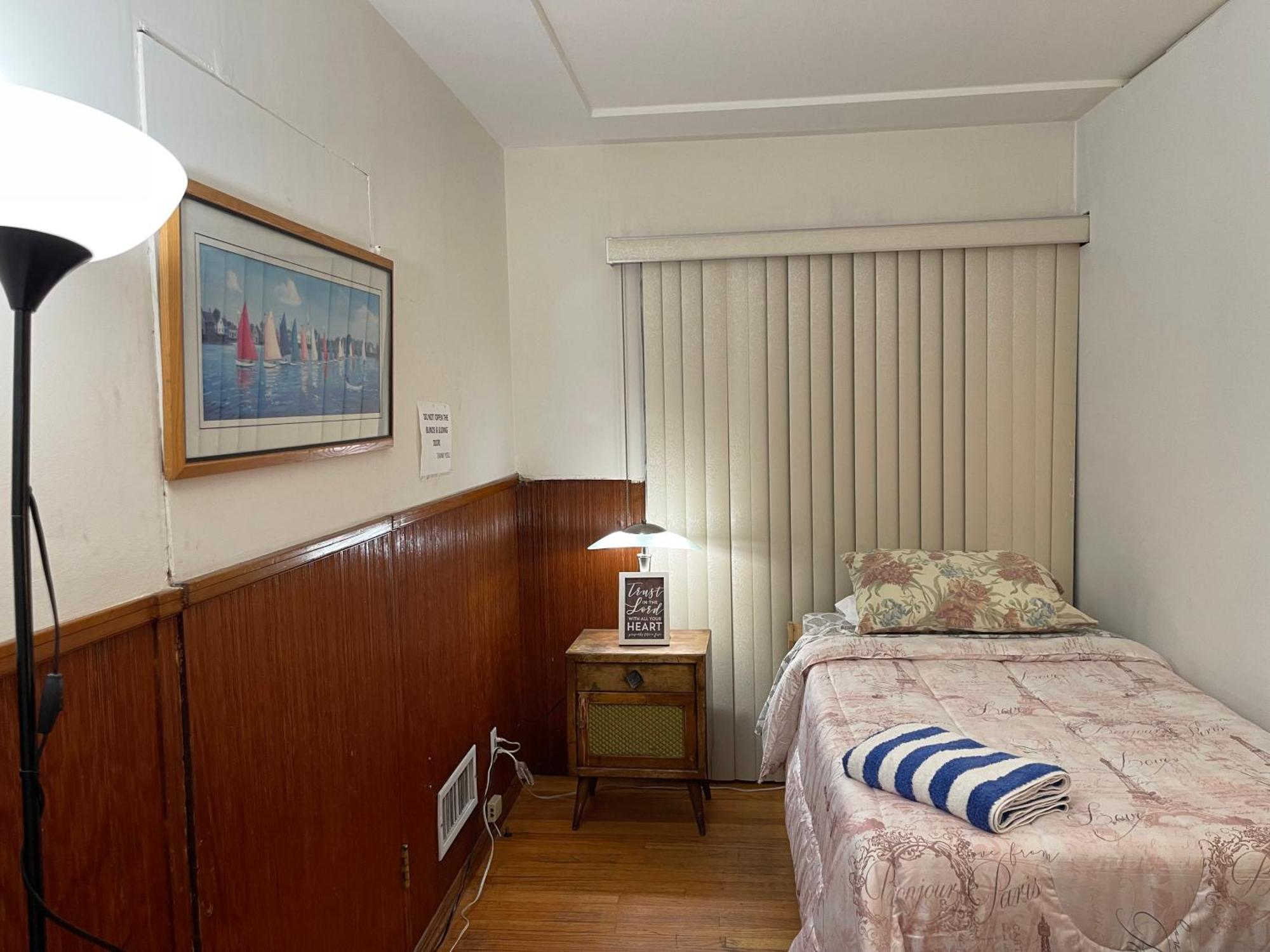 Rooms In Monterey Park Ca Экстерьер фото