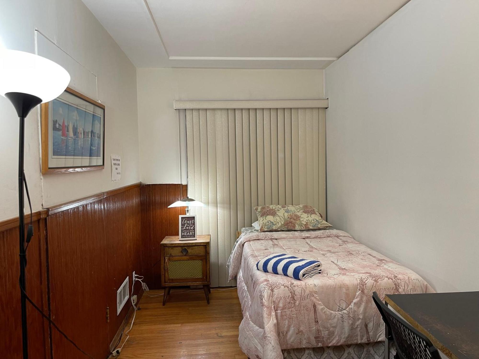 Rooms In Monterey Park Ca Экстерьер фото